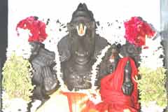 Arulmigu Kalyana BhirajhaVNghadhramanasvami Thirukoyil photo 3
