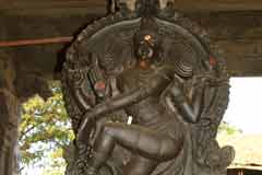 Arulmigu BhRiya Avudhaiyar Thirukoyil photo 4